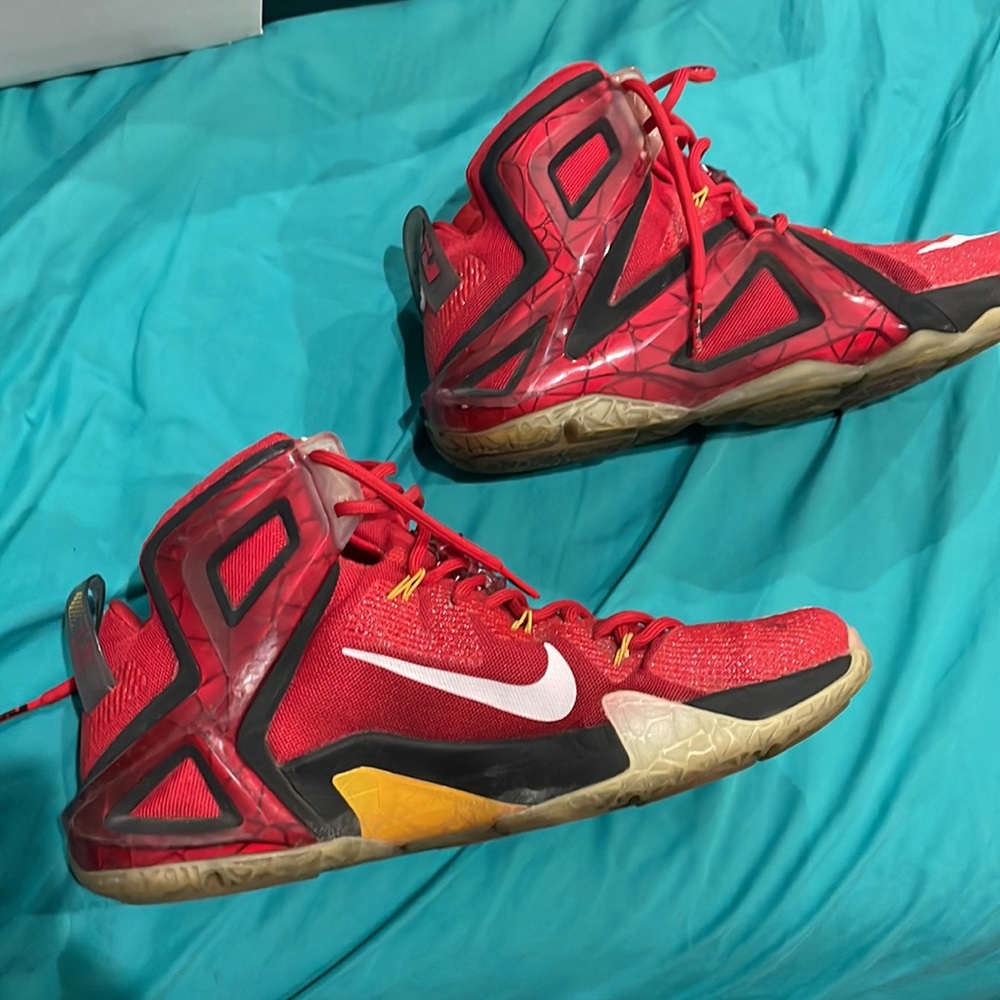 Lebron 12 elites size 10.5 - Picture 9 of 10